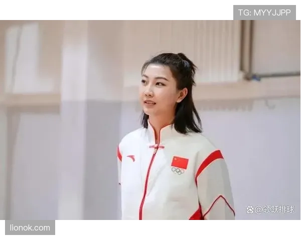 袁心玥训练到凌晨，隔天就穿着拖鞋上场，这气场真不一般！